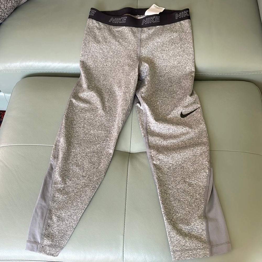 Grey nike legging